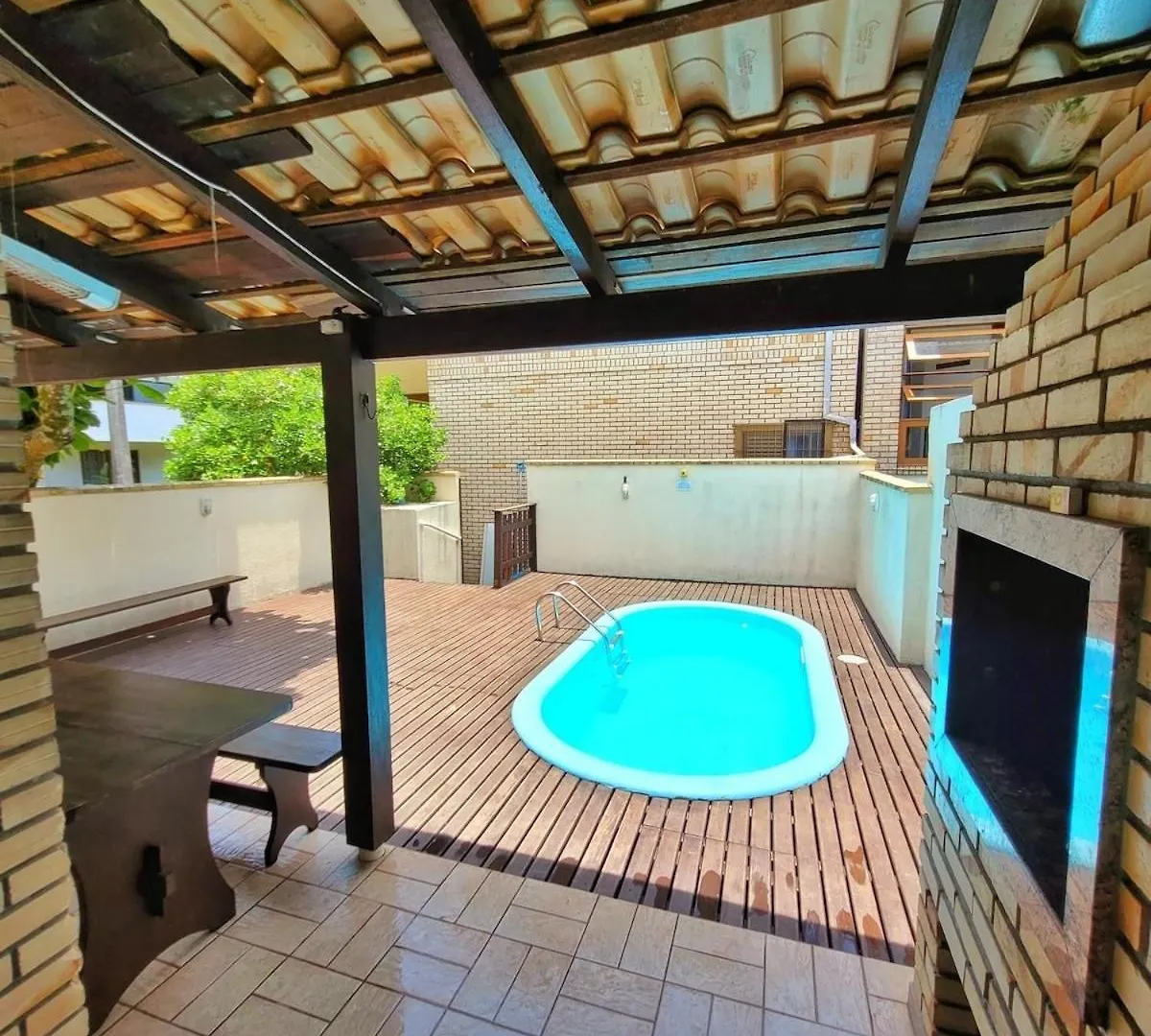 Linda Casa 2 Suites, Piscina Condominio 60 M Praia Bombinhas Apartment